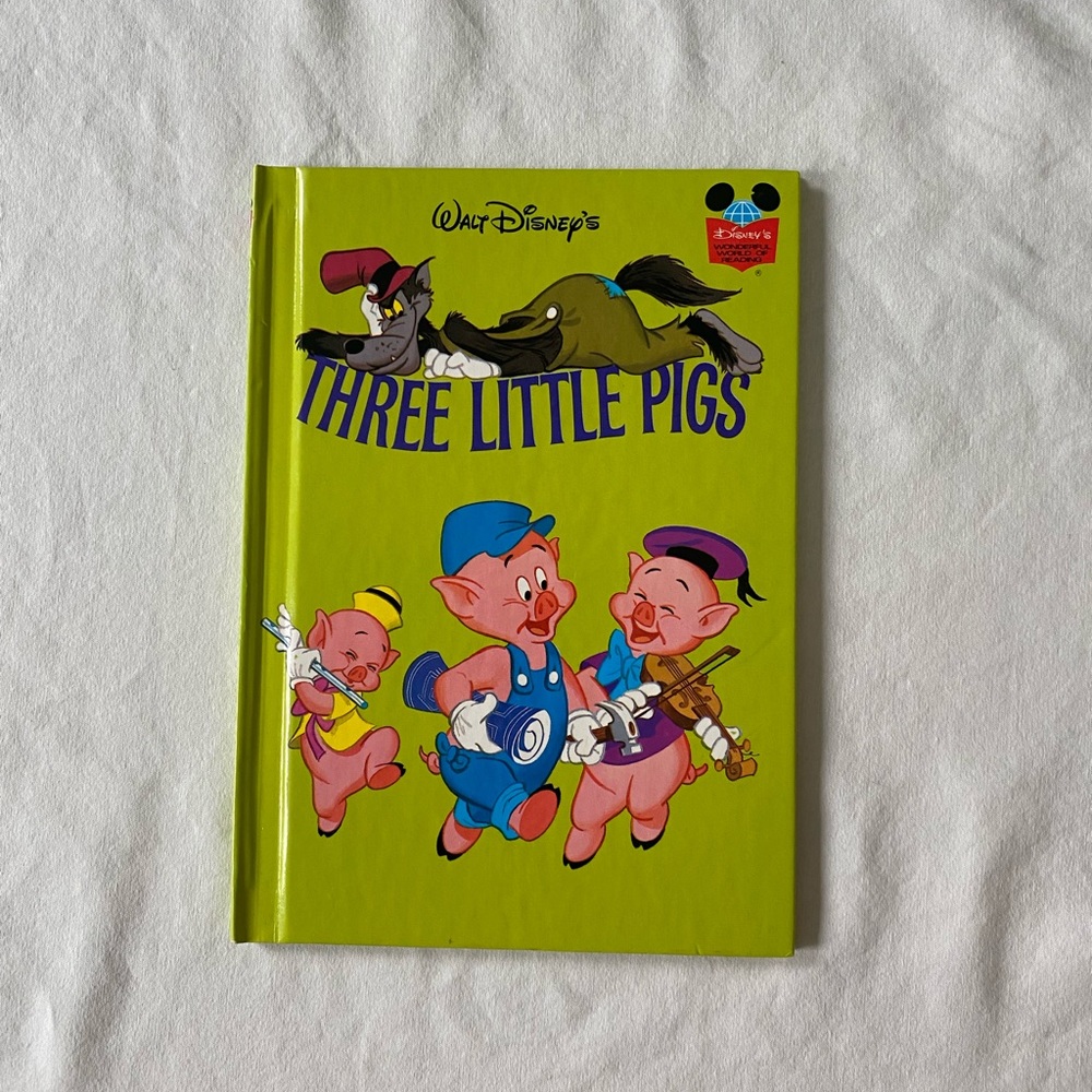 Vintage Three Little Pigs 1972 (LIKE NEW)